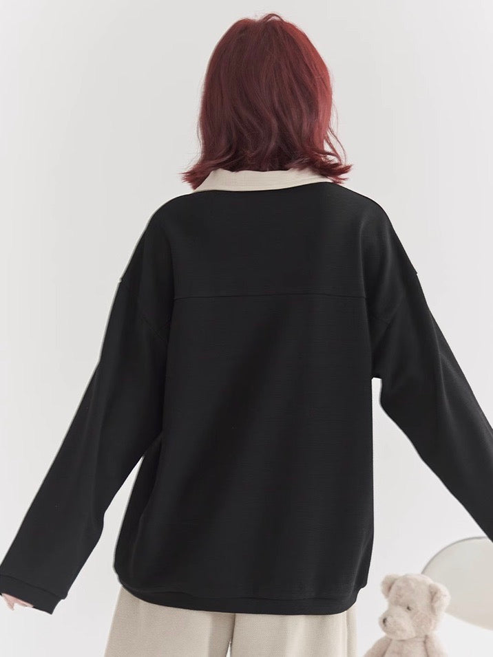 nu29 V-neck slit collar sweatshirt