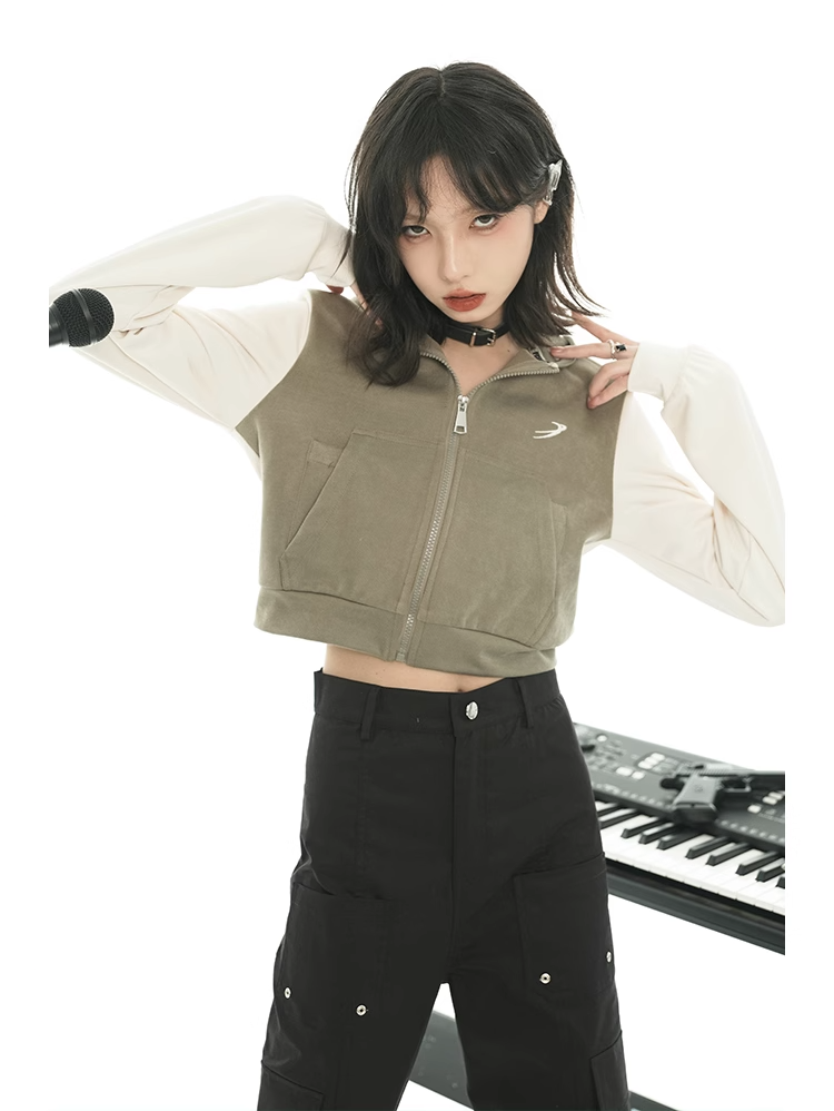 nu42 Contrast color cropped hoodie