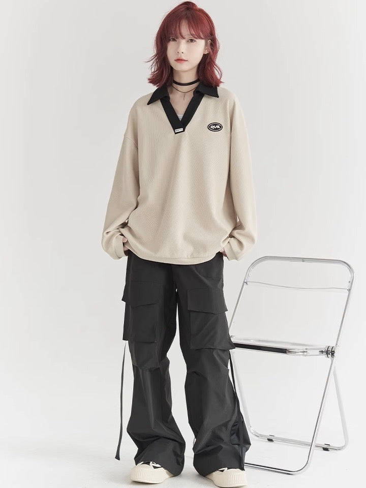nu29 V-neck slit collar sweatshirt