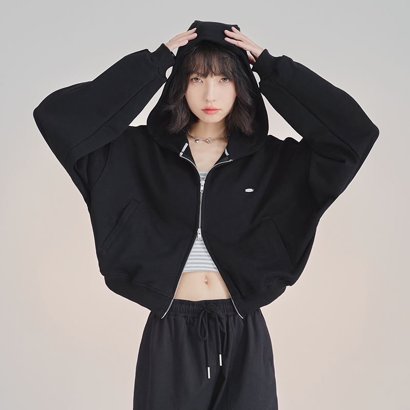 nu46 Simple design cropped hoodie