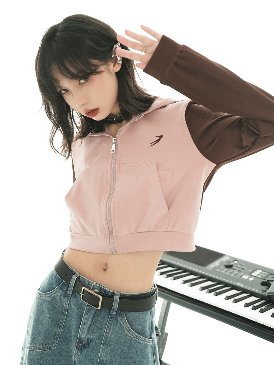 nu42 Contrast color cropped hoodie