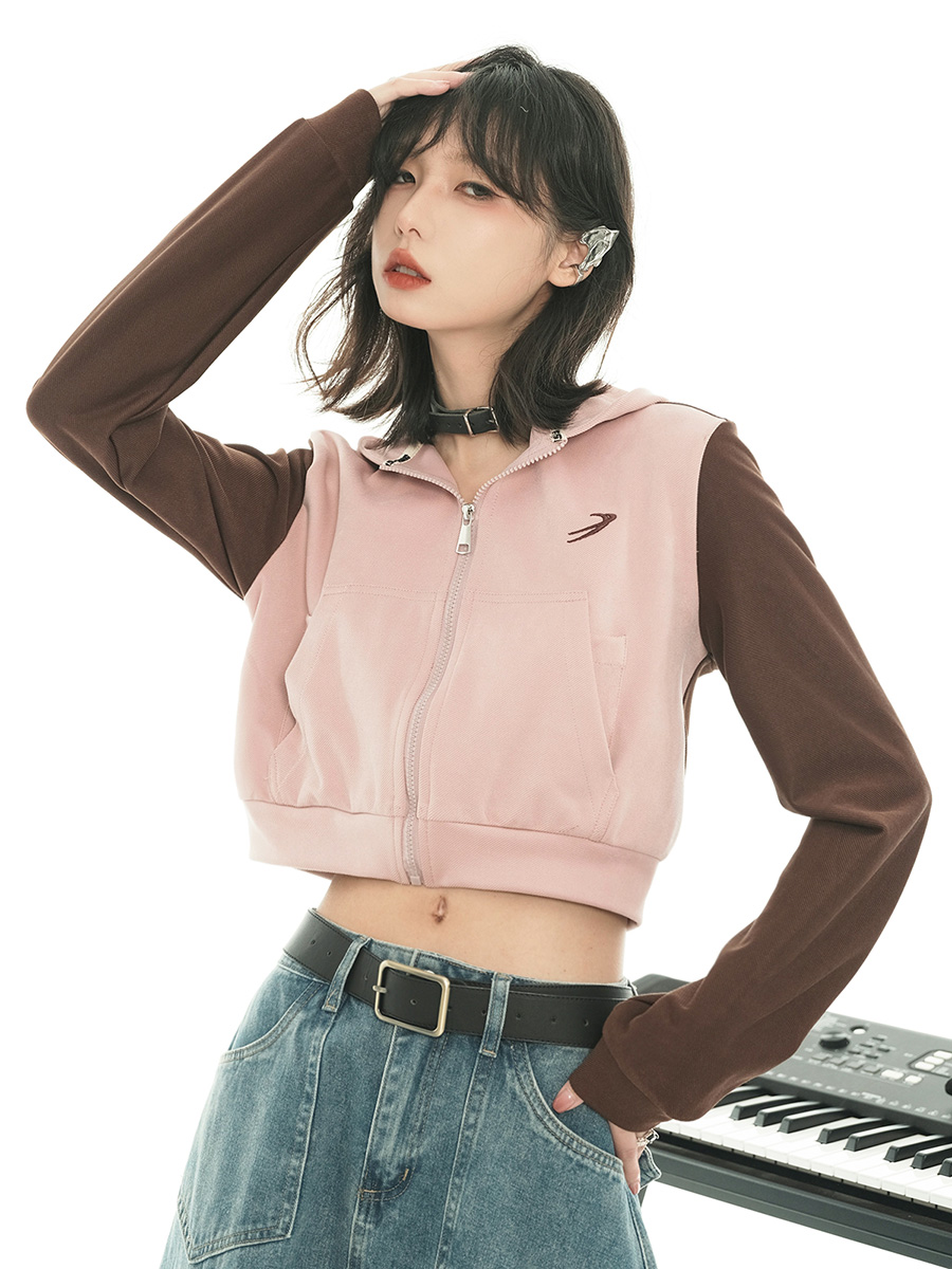 nu42 Contrast color cropped hoodie
