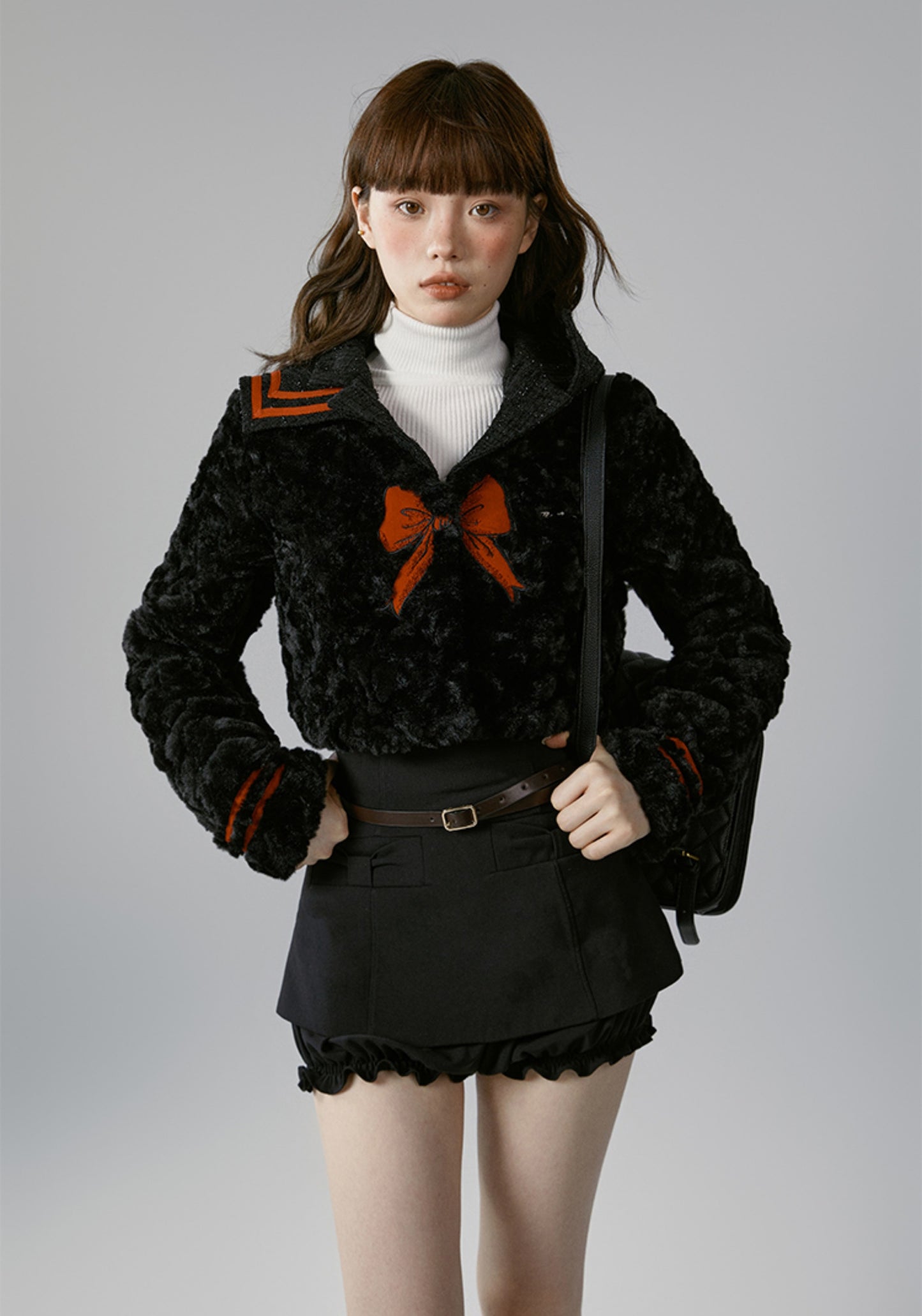 nu338 Black spliced fur lapel short jacket