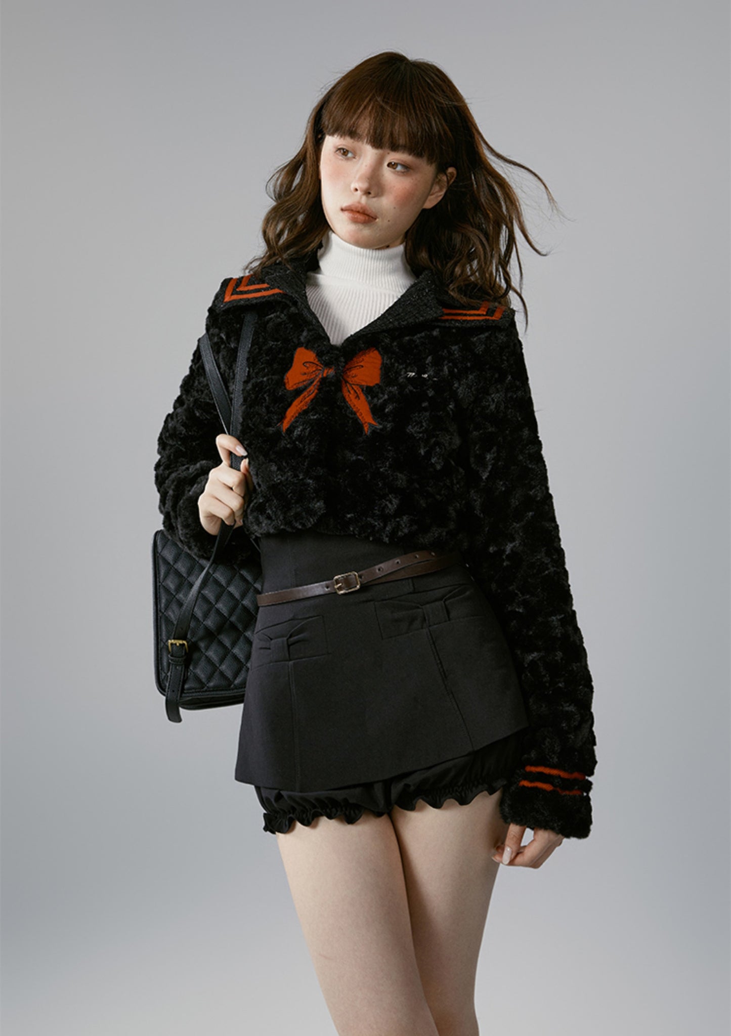 nu338 Black spliced fur lapel short jacket