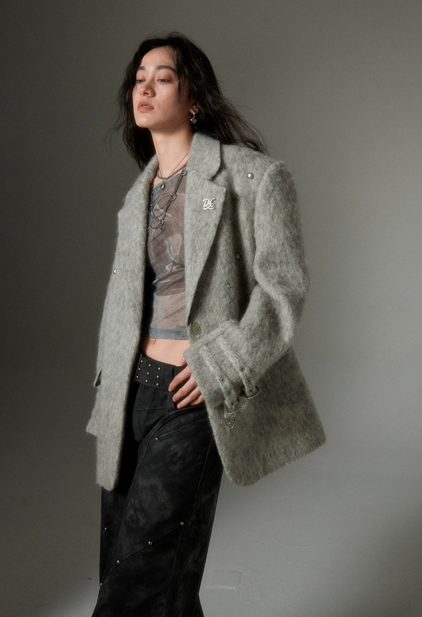 nu104 Studded long-staple sheep wool blazer