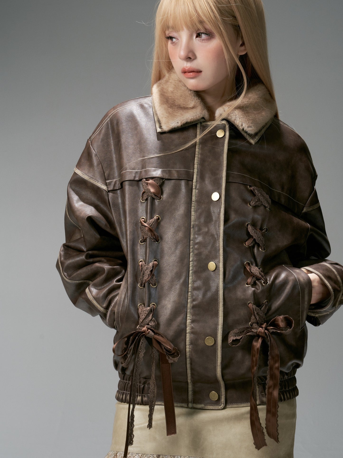 nu281 Lace strap reversible washed and brushed fur jacket