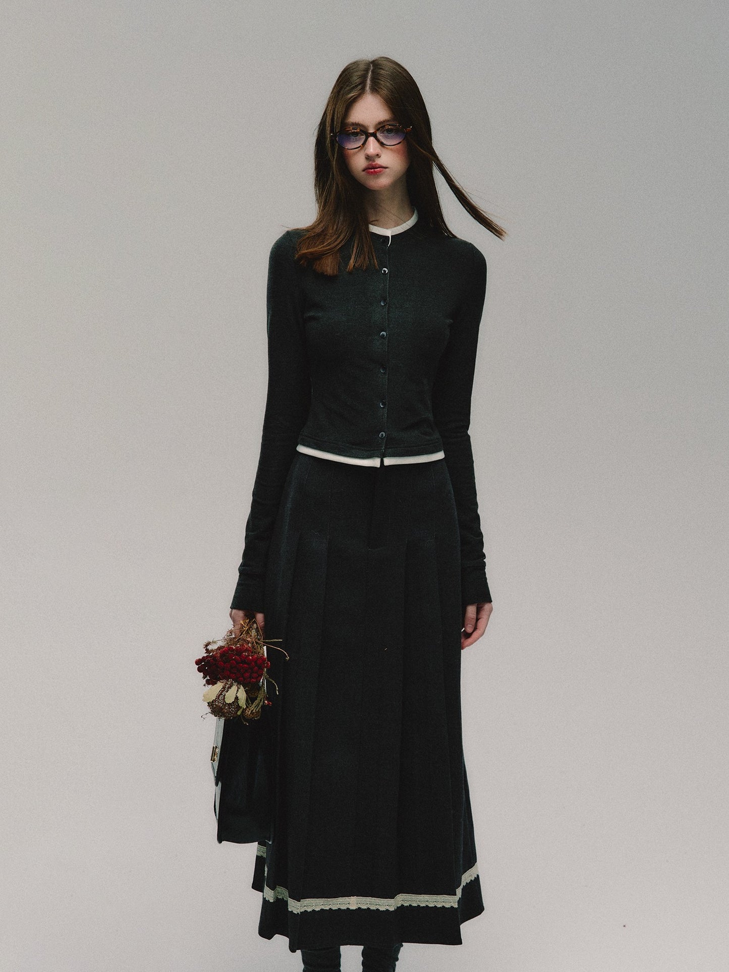 nu260 "Rose and Magnolia" dark grey pleated long skirt