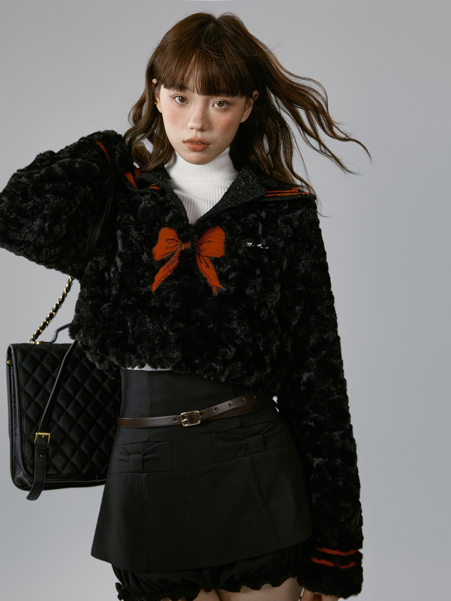 nu338 Black spliced fur lapel short jacket