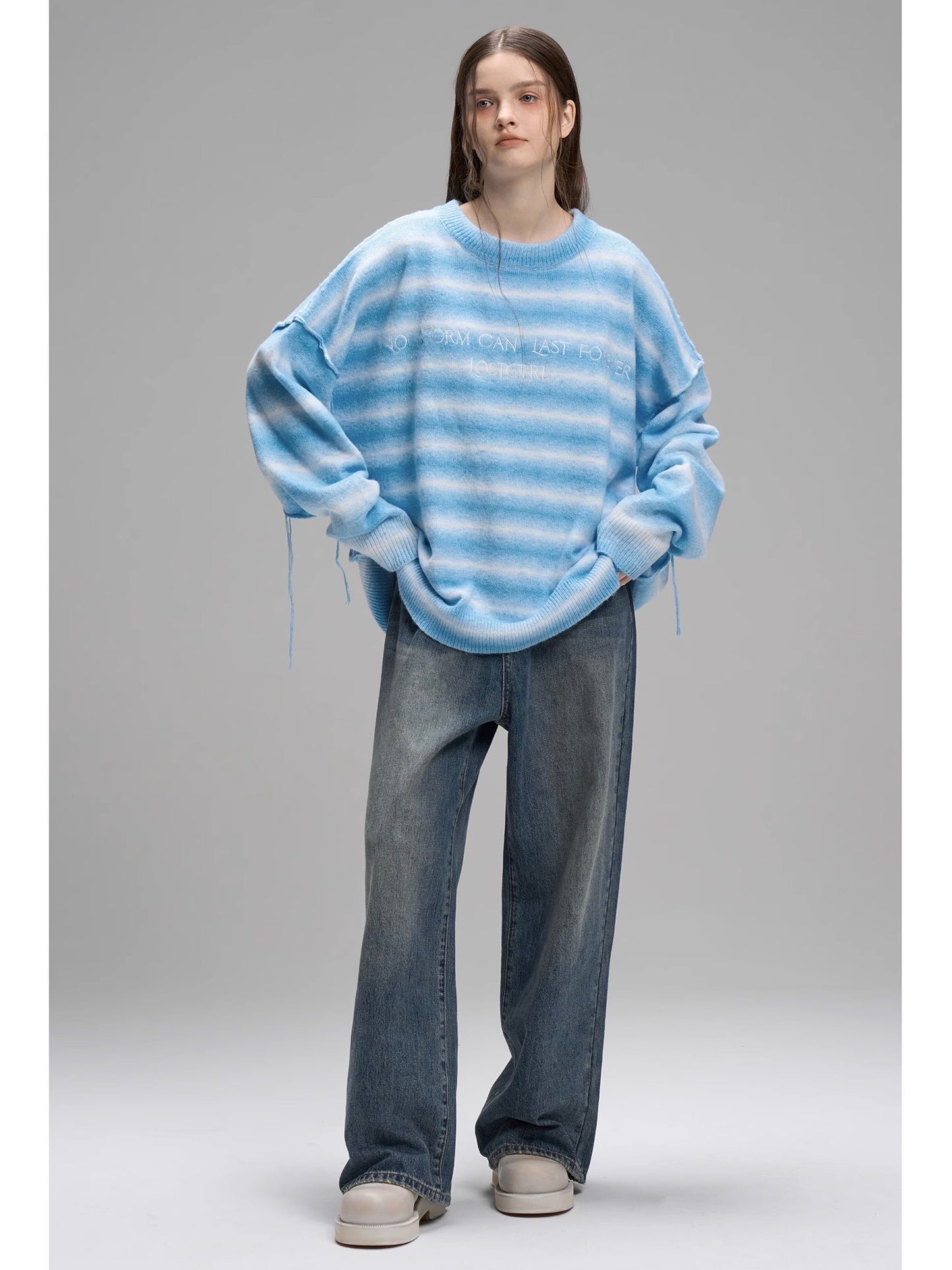 nu16 Blue Wave Loose round neck striped sweater