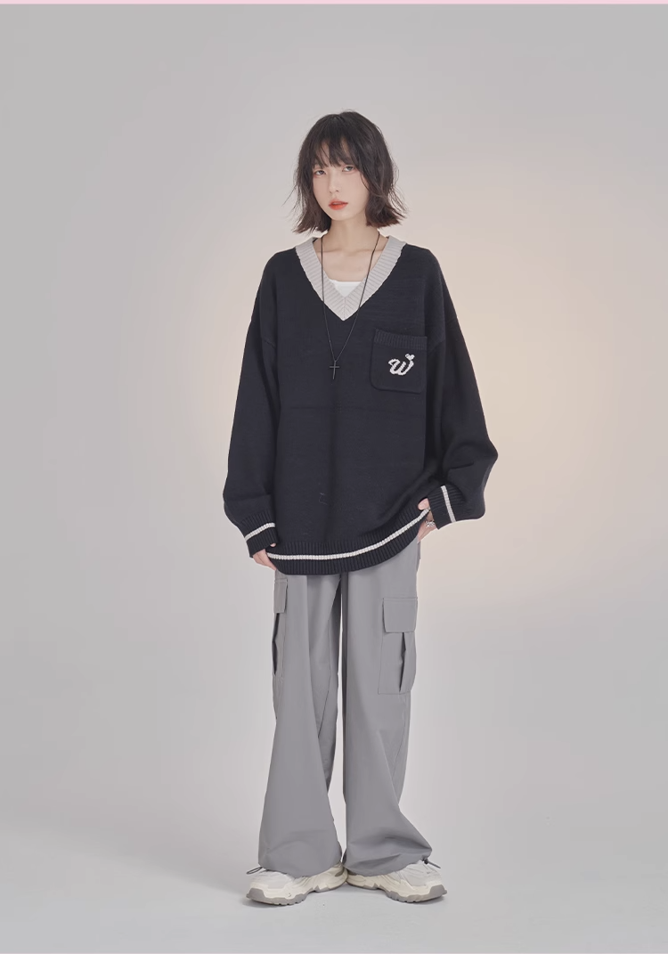 nu34 Large V-neck loose sweater 