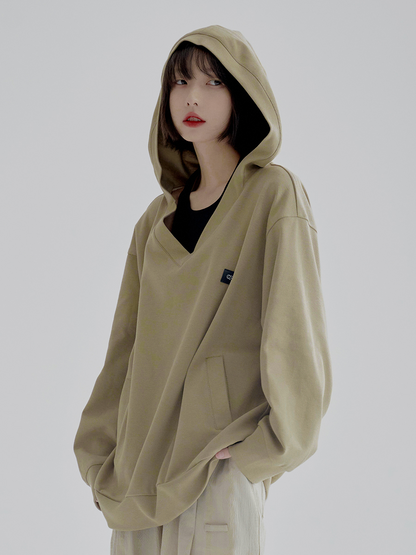 nu35 Large V-neck off-shoulder hoodie