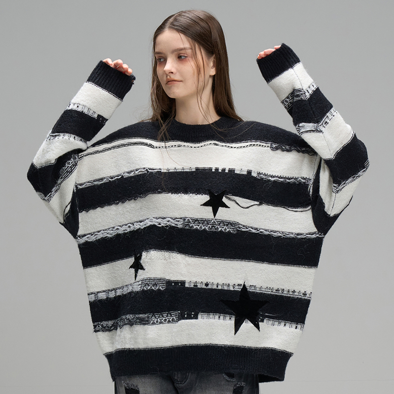 nu19 Night Star patch striped knitwear