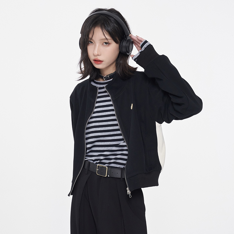 nu44 Smily patch stand collar cropped jacket