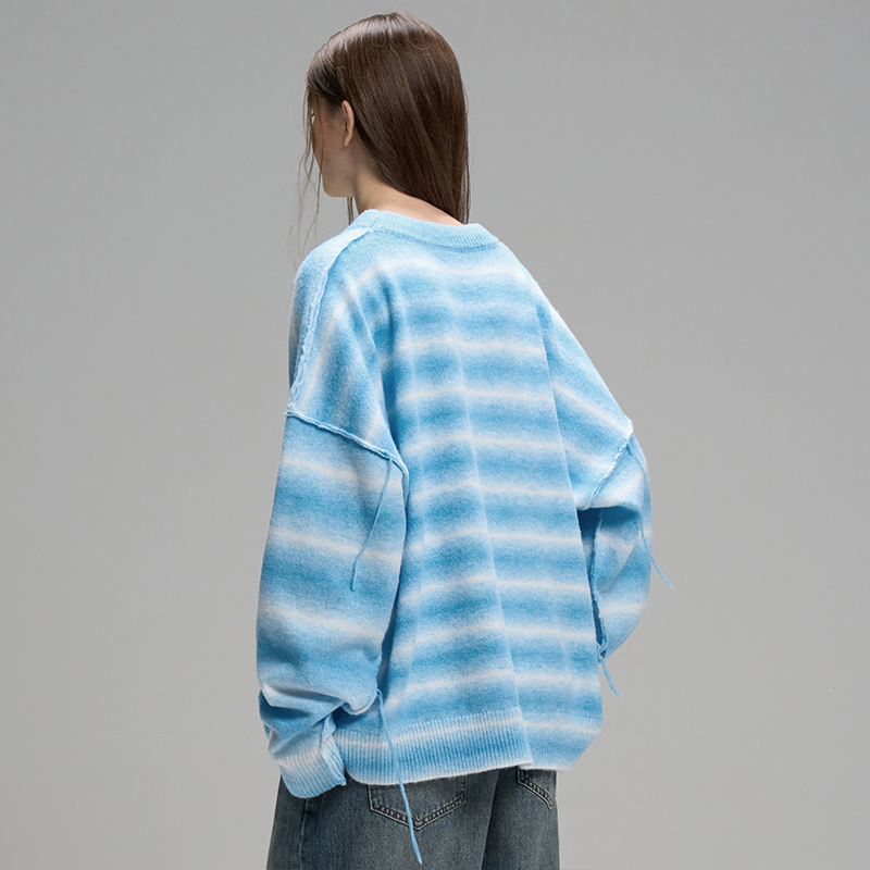 nu16 Blue Wave Loose round neck striped sweater