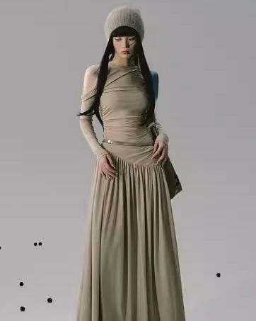 nu221 "Meditation of Moss" off-shoulder knitted long dress