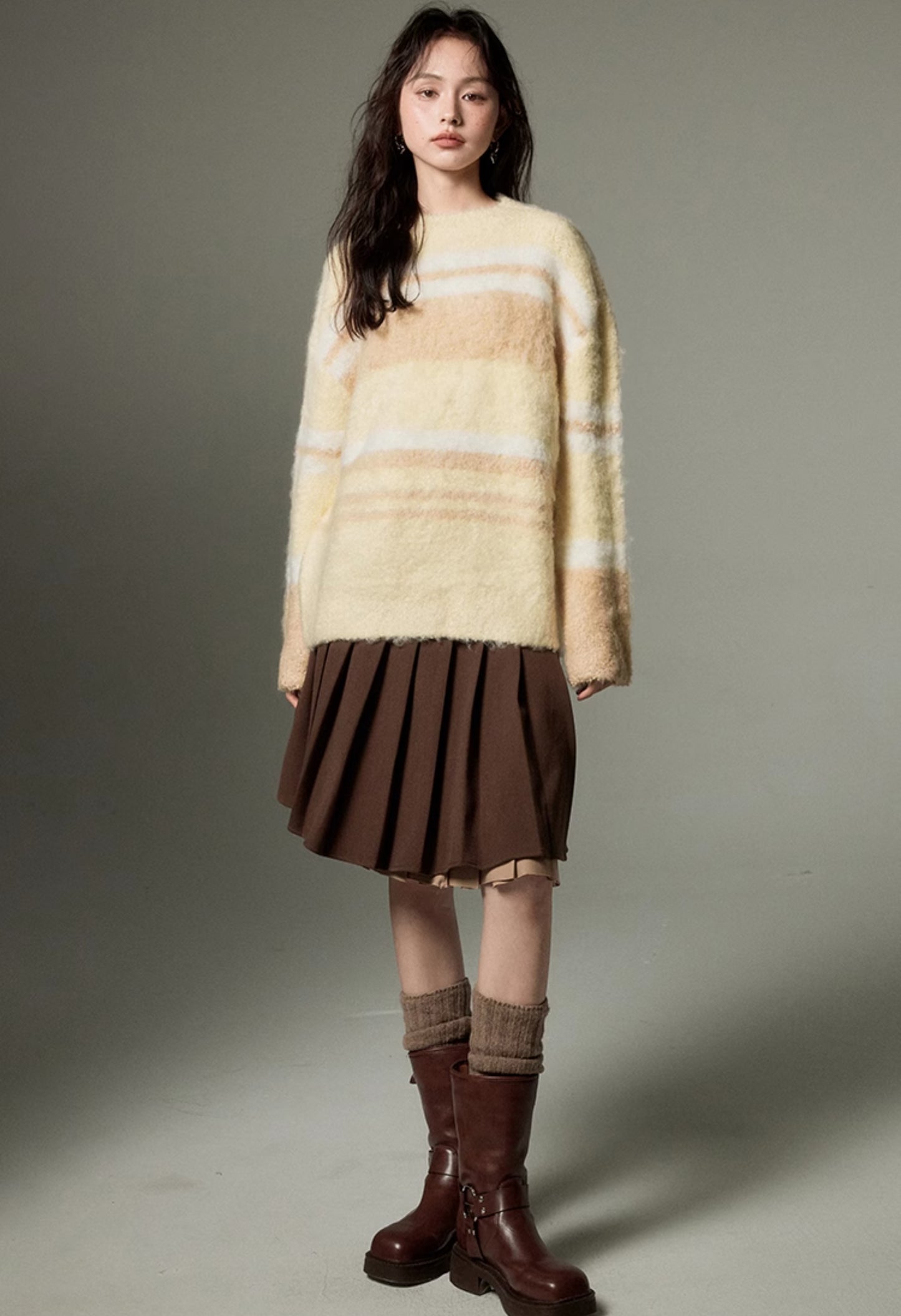 nu145 Soft and waxy striped sweater