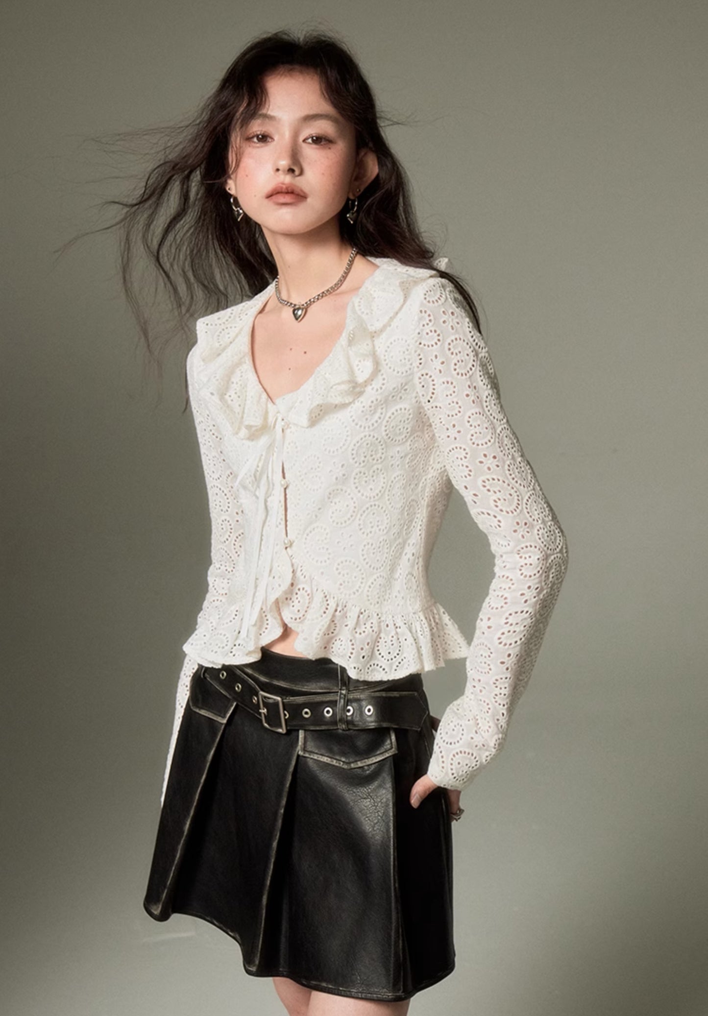 nu129 French romantic hollow lace shirt