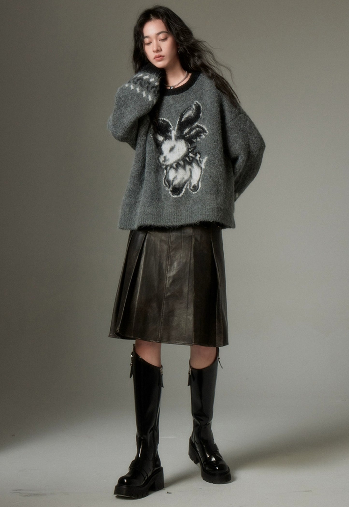 nu85 Flying Rabbit Pullover Sweater