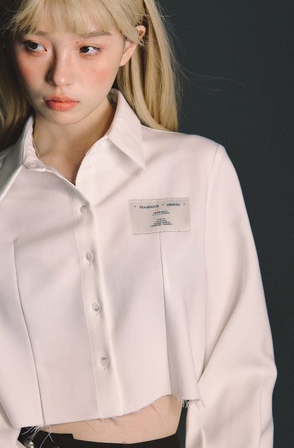 nu211 "After-school cinnamon fragrance" white basic cropped shirt