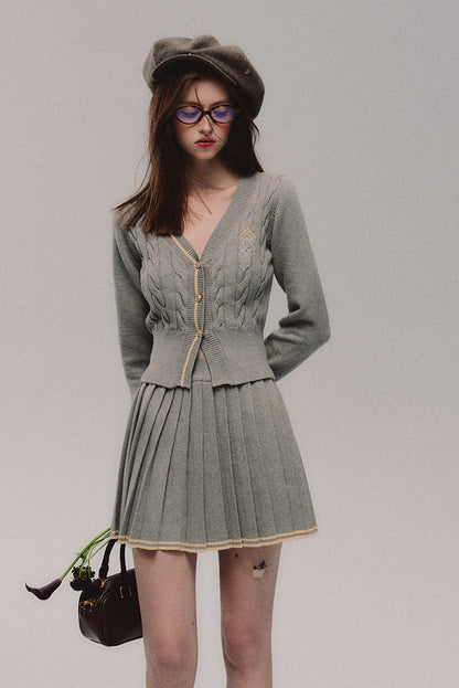 nu267 "Afternoon Spring" diamond cardigan sweater and pleated skirt