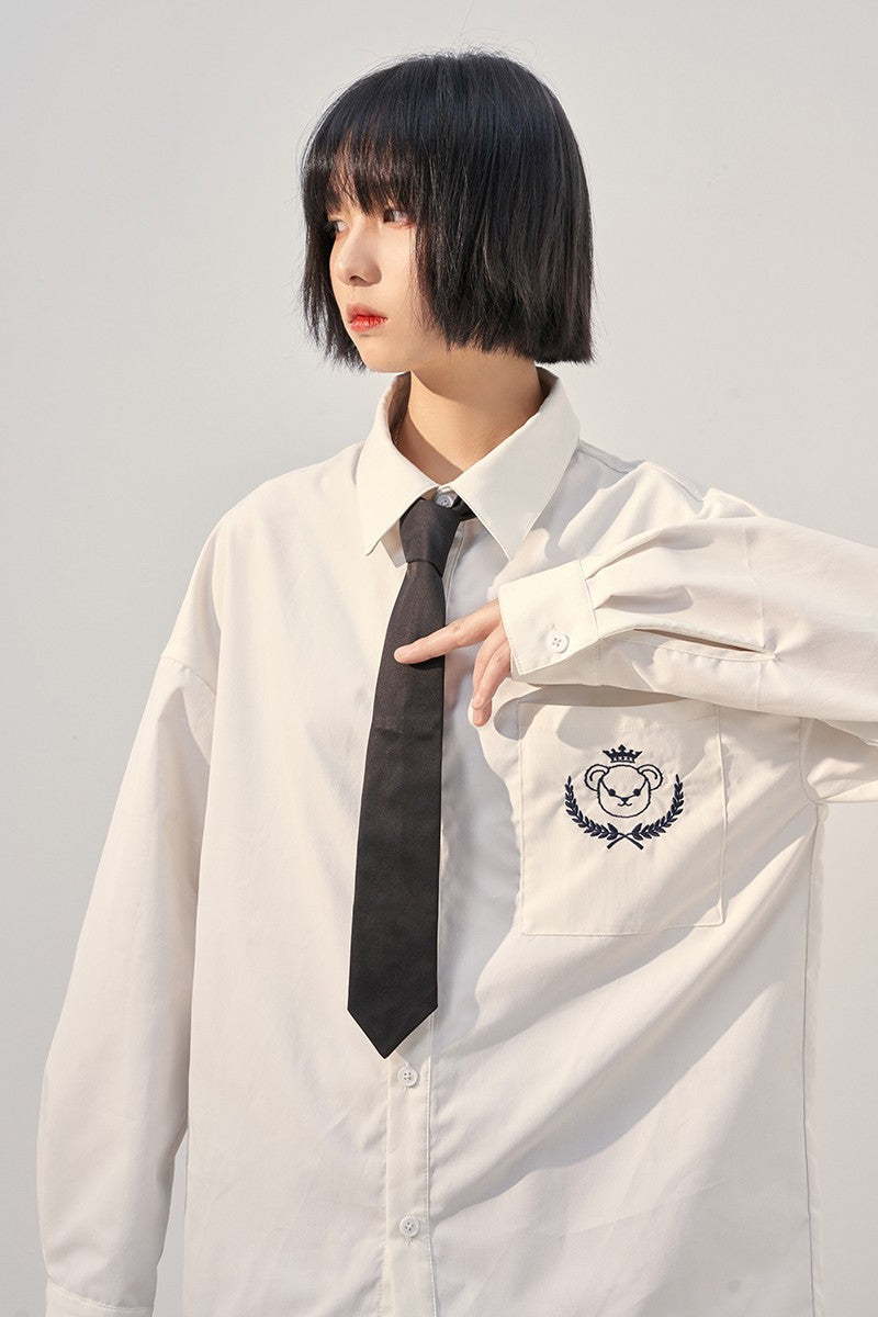 nu57 College style bear embroidered white shirt