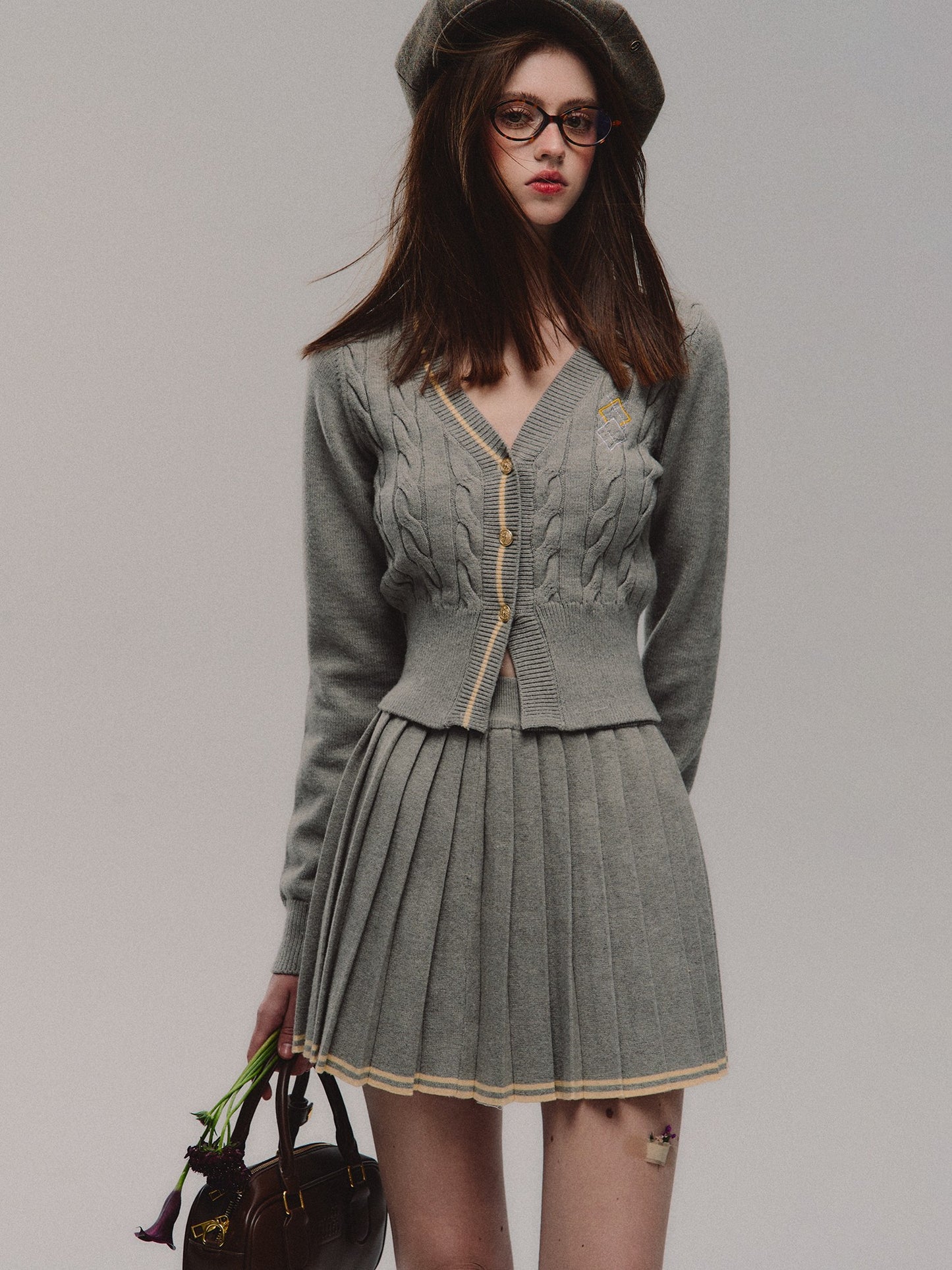 nu267 "Afternoon Spring" diamond cardigan sweater and pleated skirt