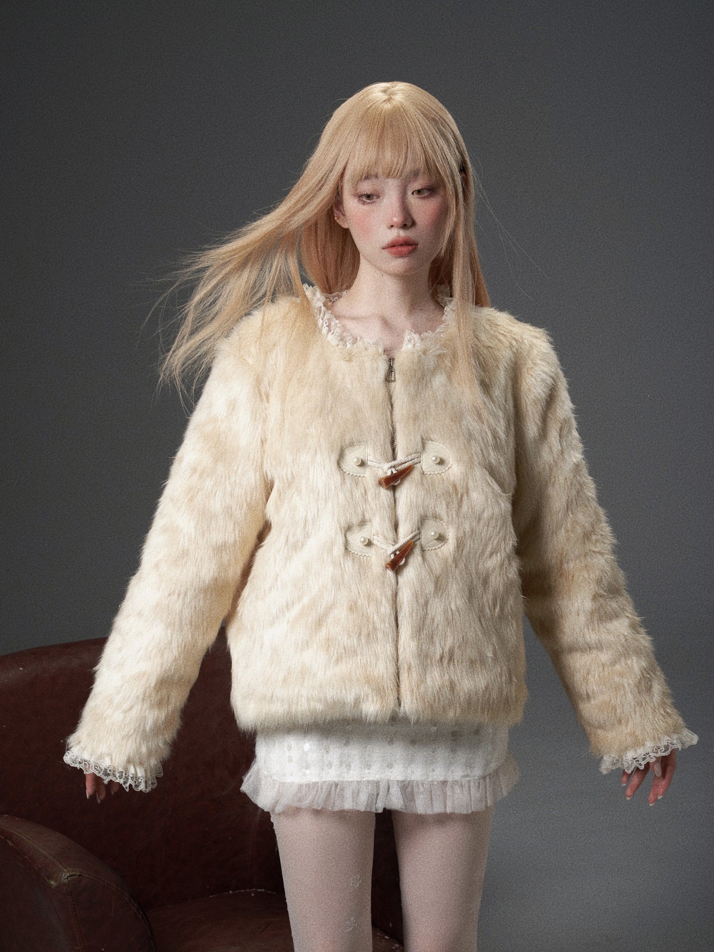 nu280 Gradient beige lace detachable fur jacket